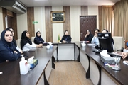 با حضور سرپرست مدیریت و مسئولان واحدها؛ جلسه‌ای کلیدی در راستای بهبود استانداردهای بیمارستانی برگزار شد