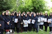 در فضایی صمیمی در باغ موقوفه خلیلی کارمندان نمونه فصل پاییز ۱۴۰۴ مرکز آموزشی درمانی خلیلی تجلیل شدند